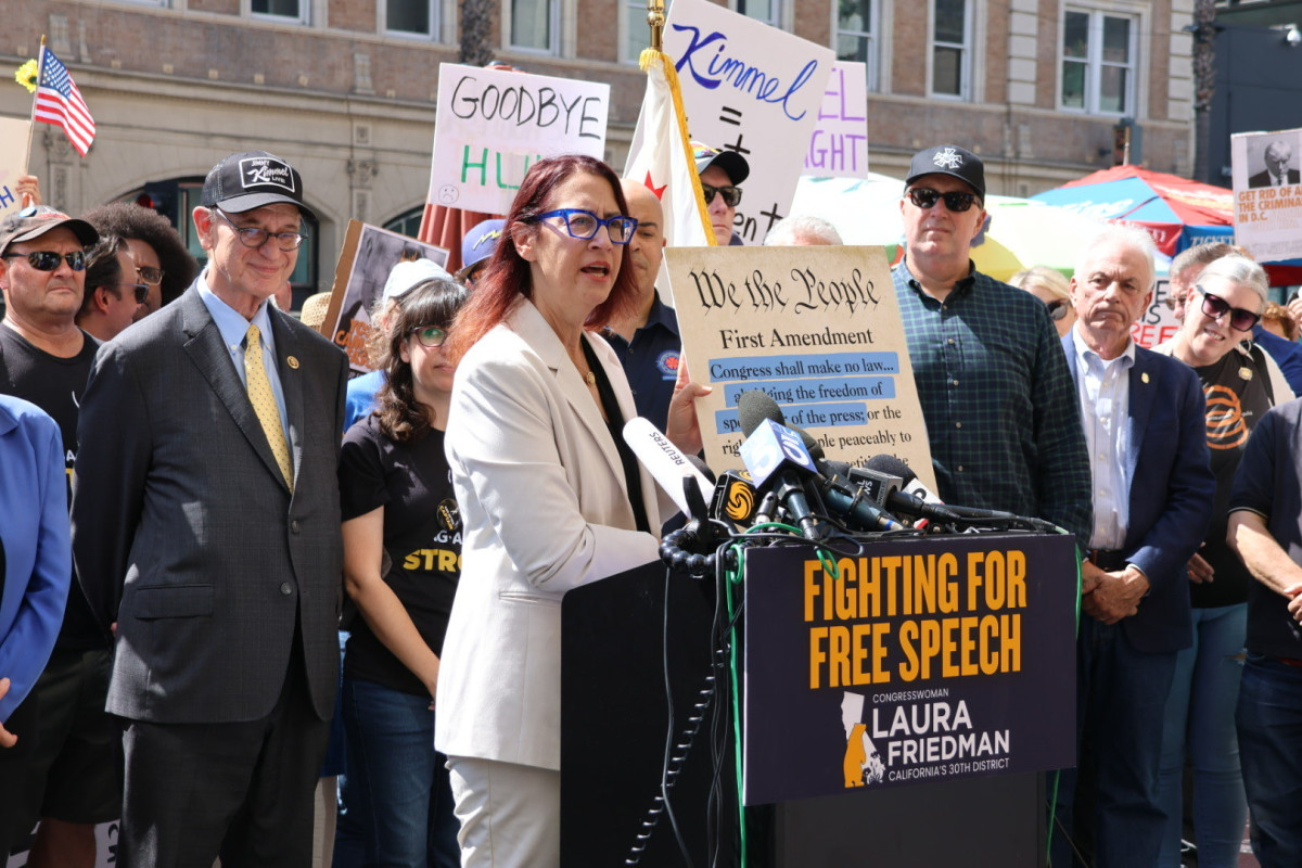 Rep. Friedman First Amendment Sign