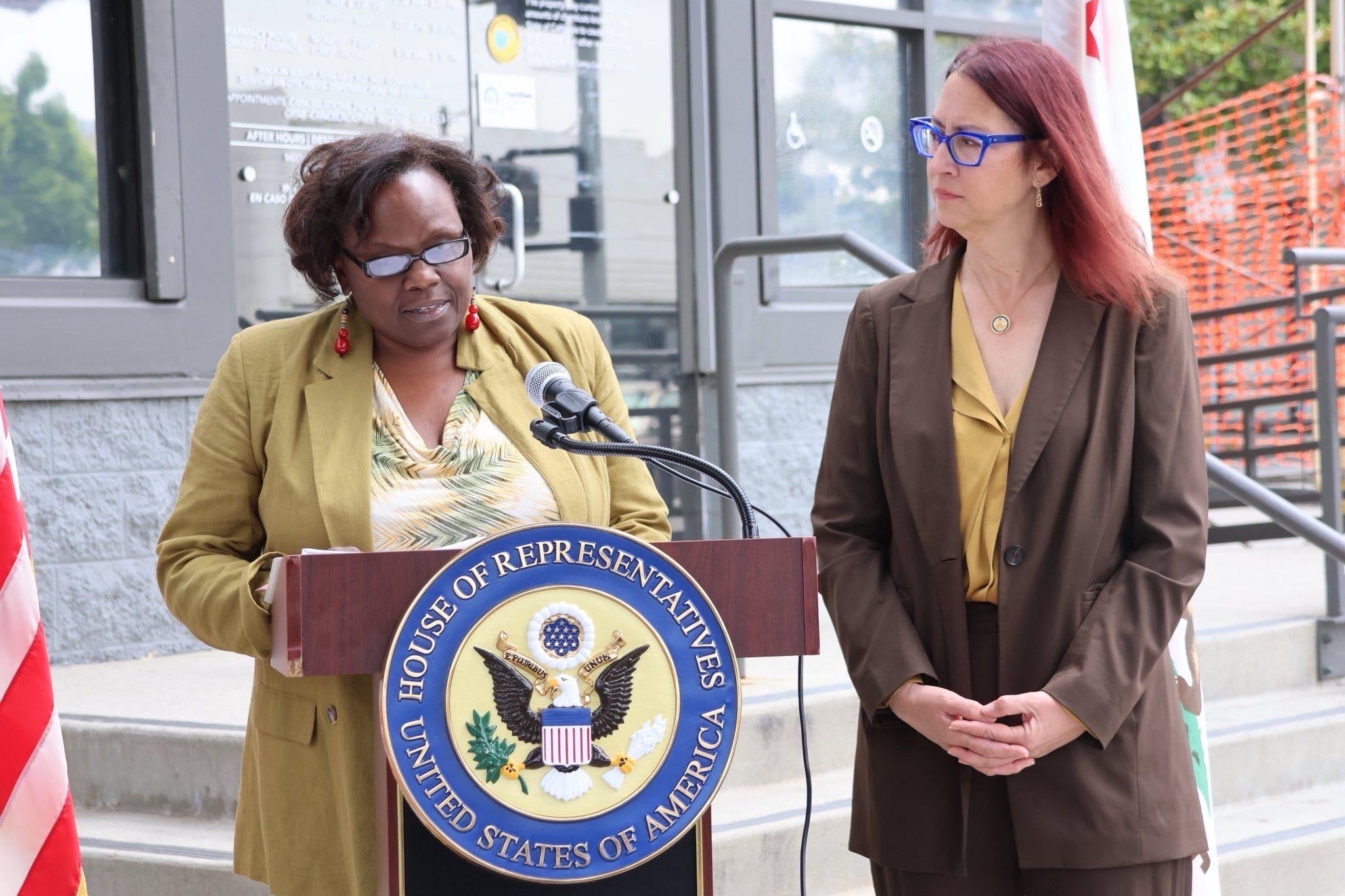 Rep. Friedman with local Medi-Cal patients